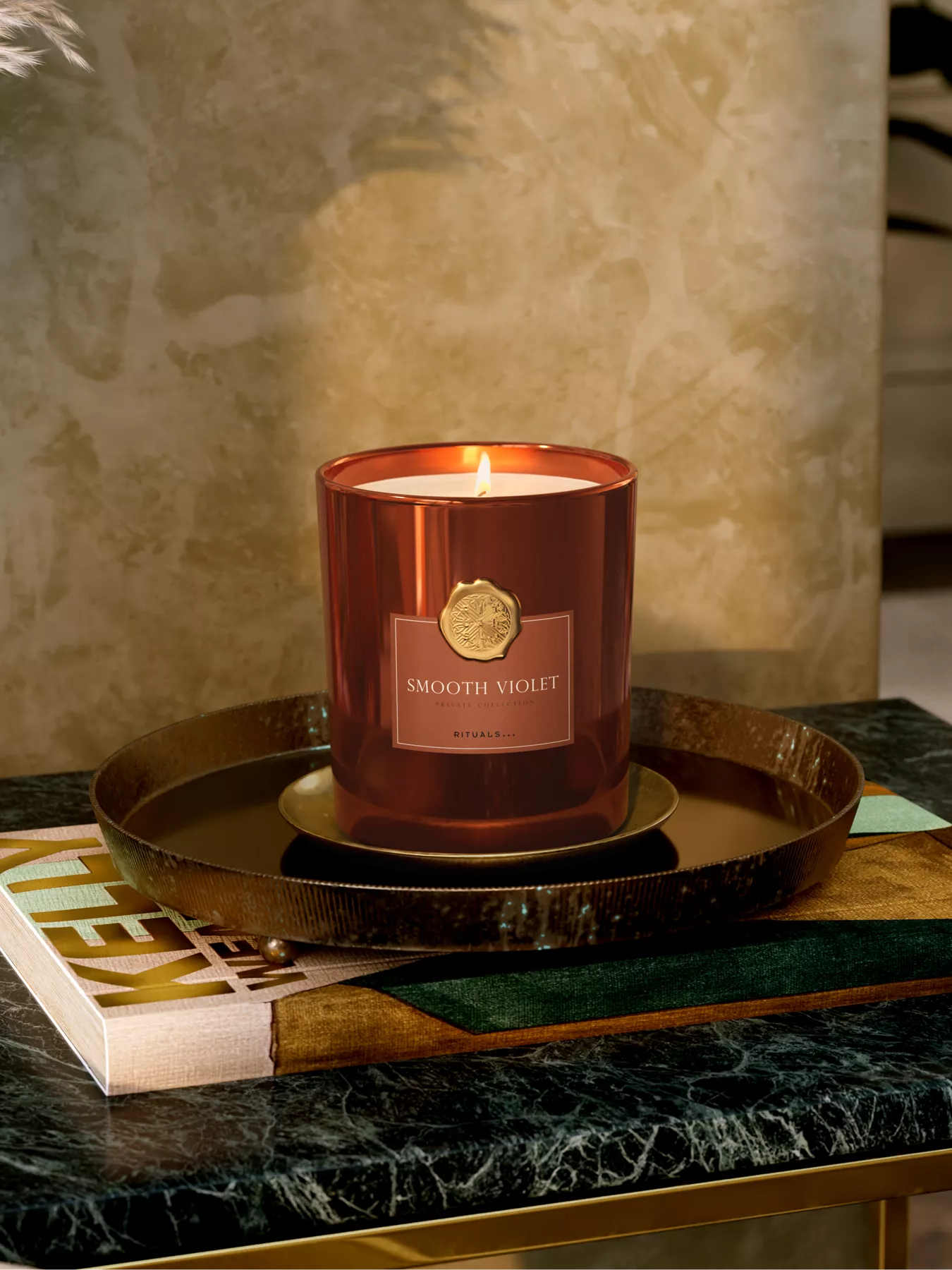 Smooth Violet Scented Candle