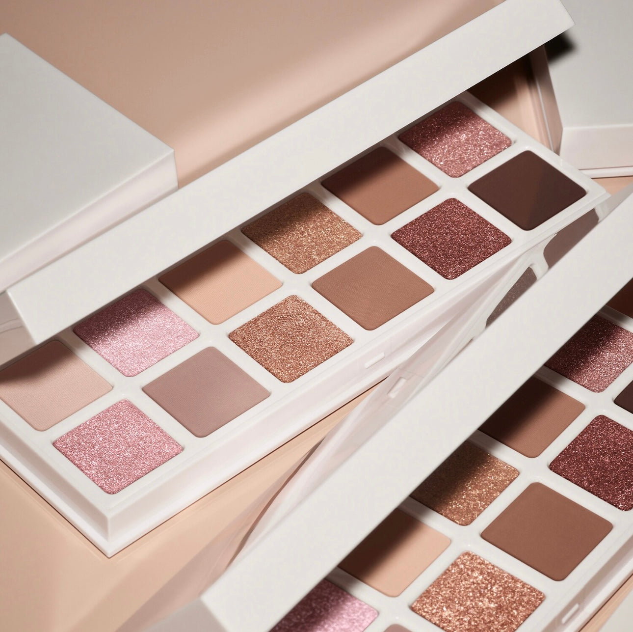 FENTY BEAUTY Bomb posse Paleta Sombras BOMB POSSE EYESHADOW PALETTE